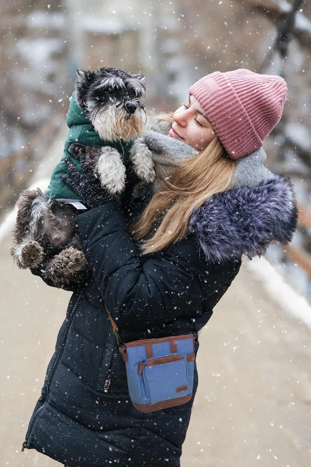 BEAU&FUR Dog Treat Pouch with Dog Clicker for Training - Hands-Free Dog Treat Bag with Magnetic Closure, Multi-Pocket Treat Pouches for pet Training with Built-in Poop Bag Holder Pocket