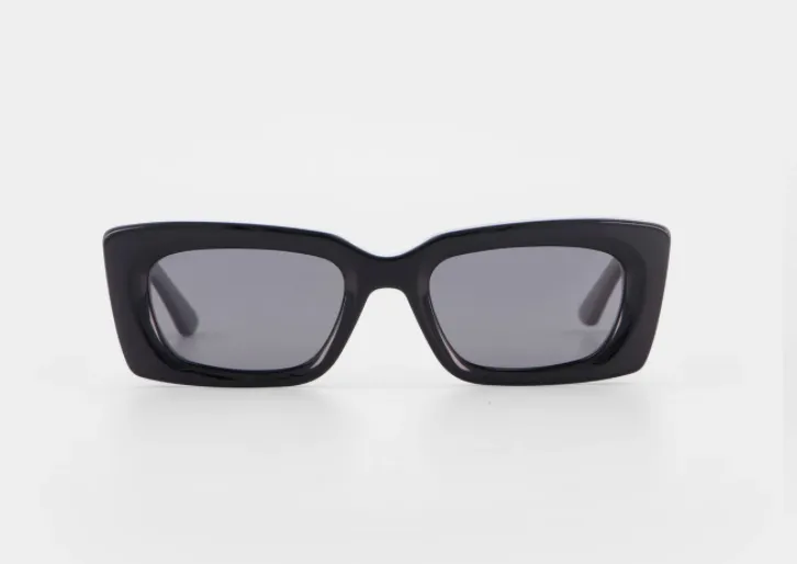 Isle Of Eden Goldie Black